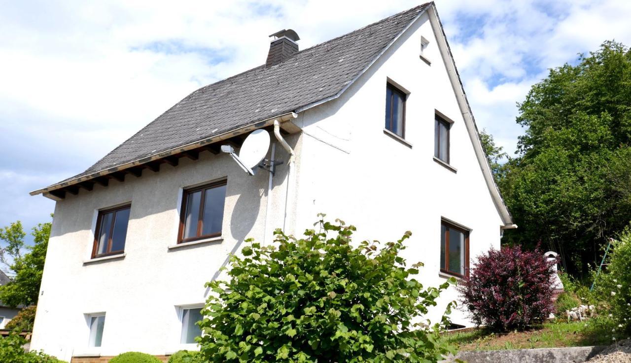 Apartmenthaus Ruhezeit Bad Endbach Exterior foto